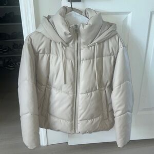 Zara Women's Beige Puffer Jacket